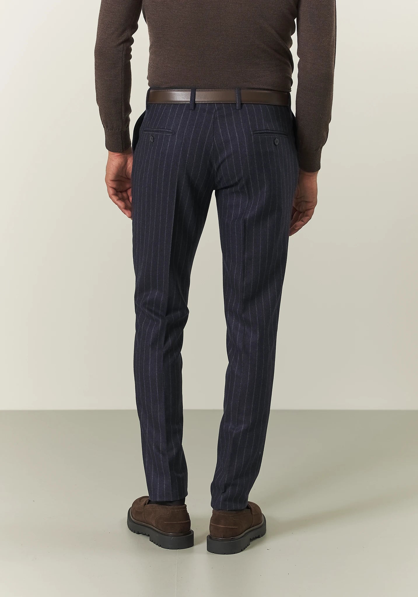 Abito blu gessato punte lancia flanella lana vergine custom fit lungo