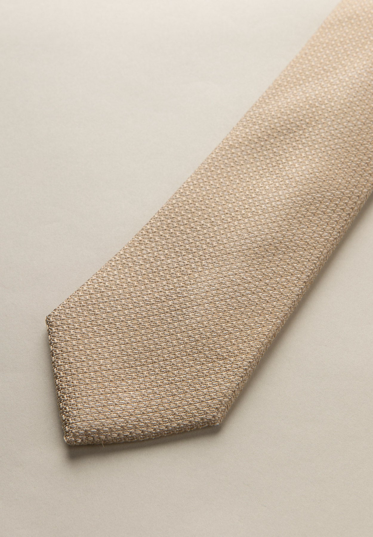Beige tie with weave design silk-cotton