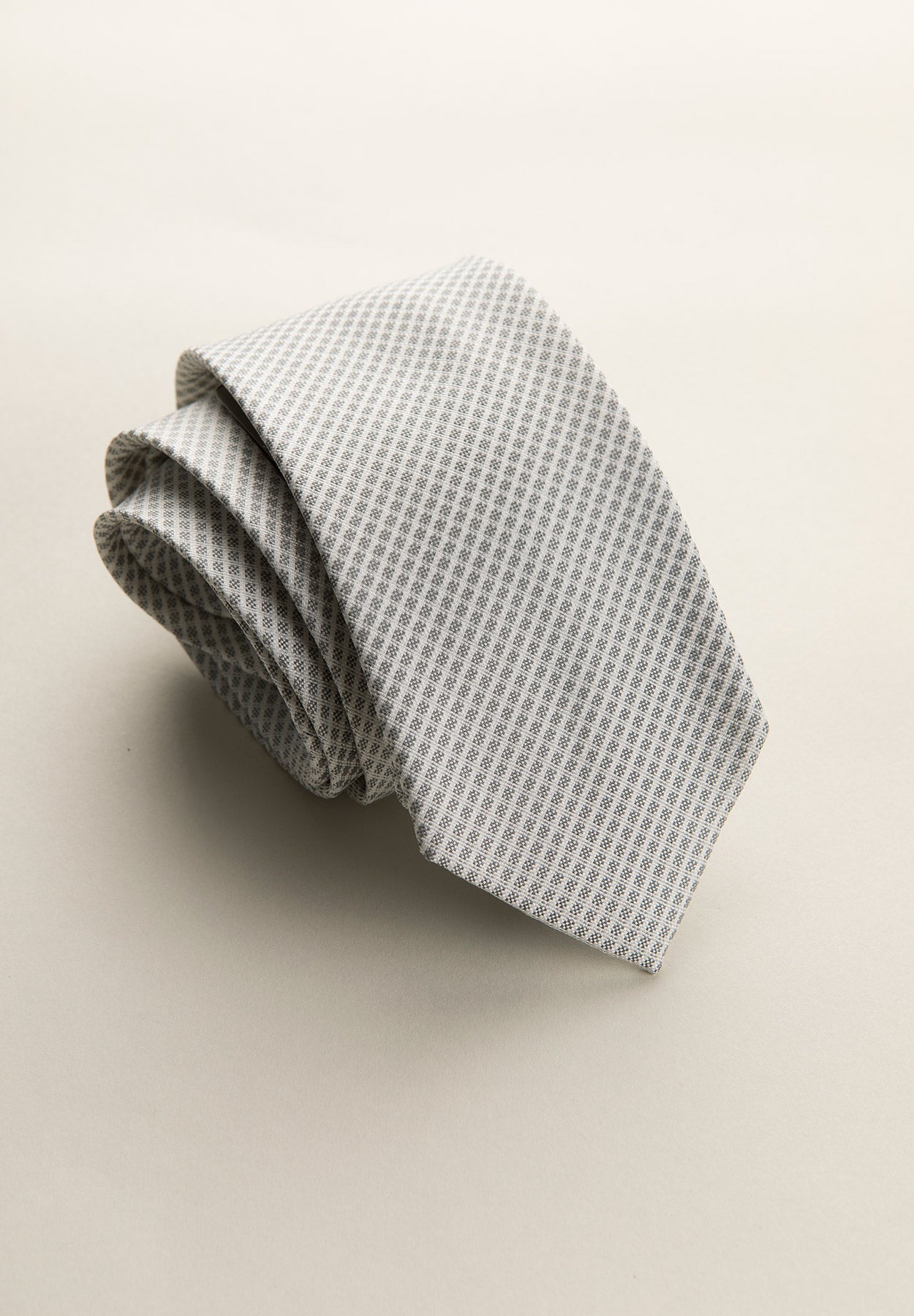 Cravatta grigio perla armatura diagonale seta