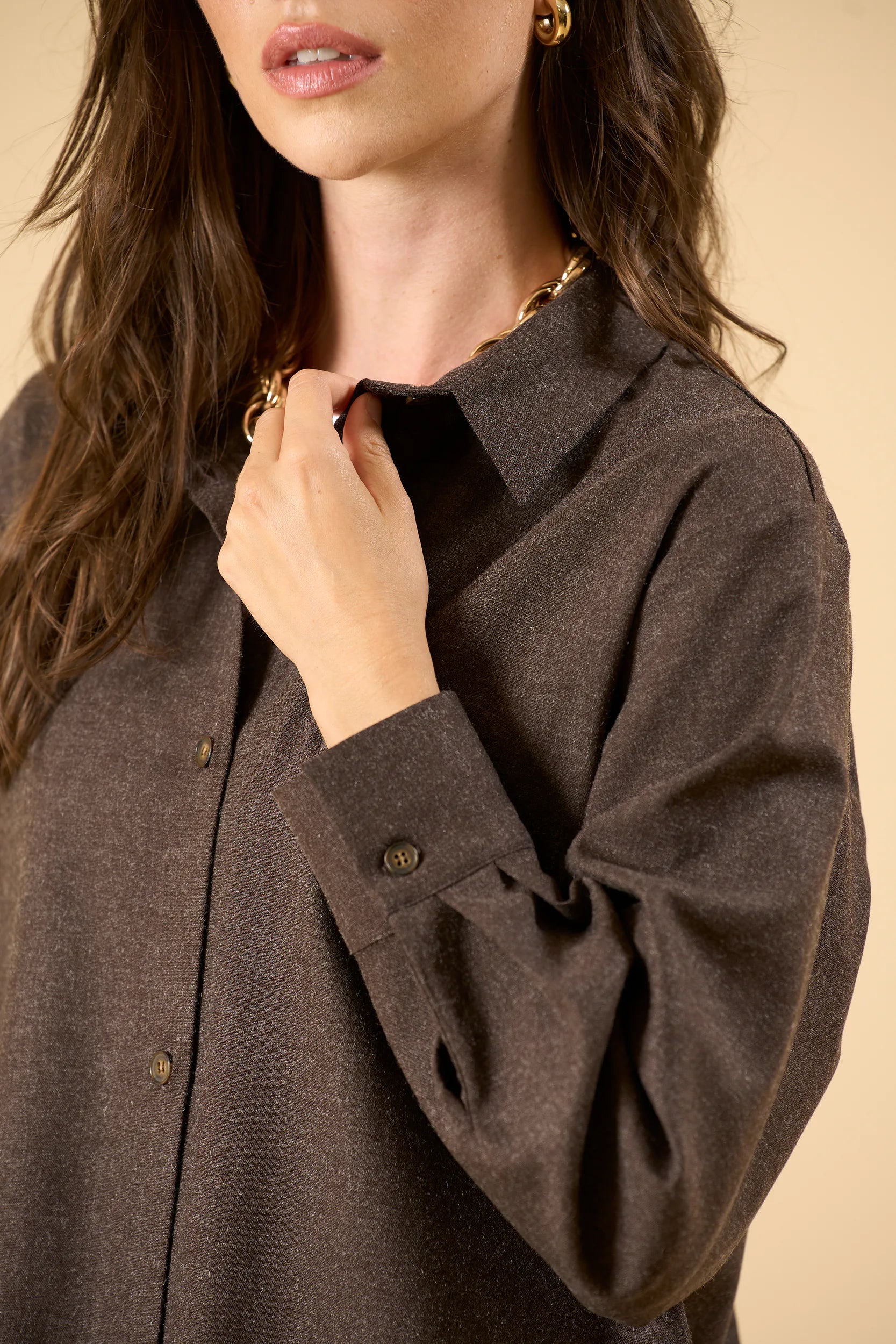 Camicia marrone scuro over Angelico 2