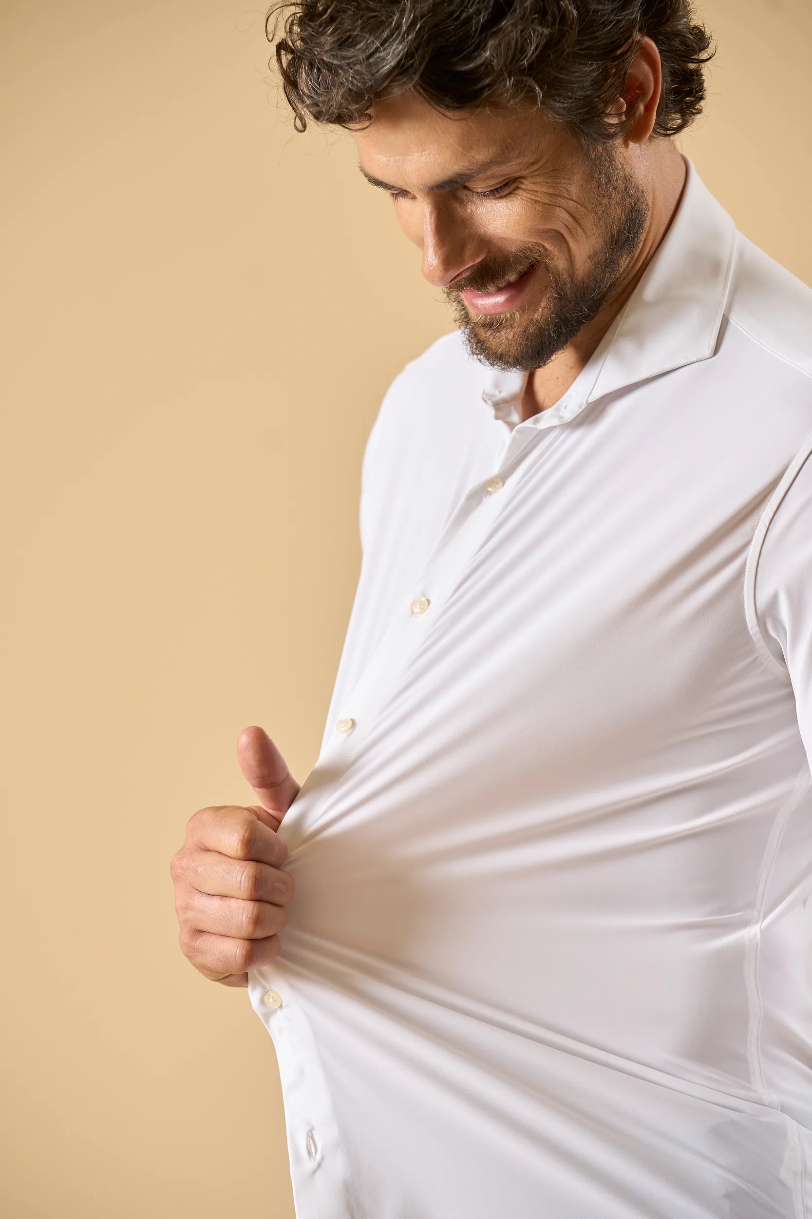 Camicia bianca tessuto performance custom fit Angelico 2