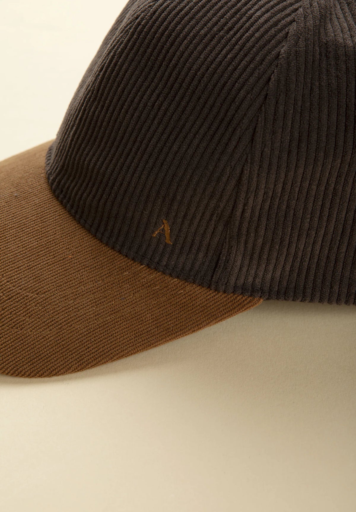 Cappello baseball moro beige velluto