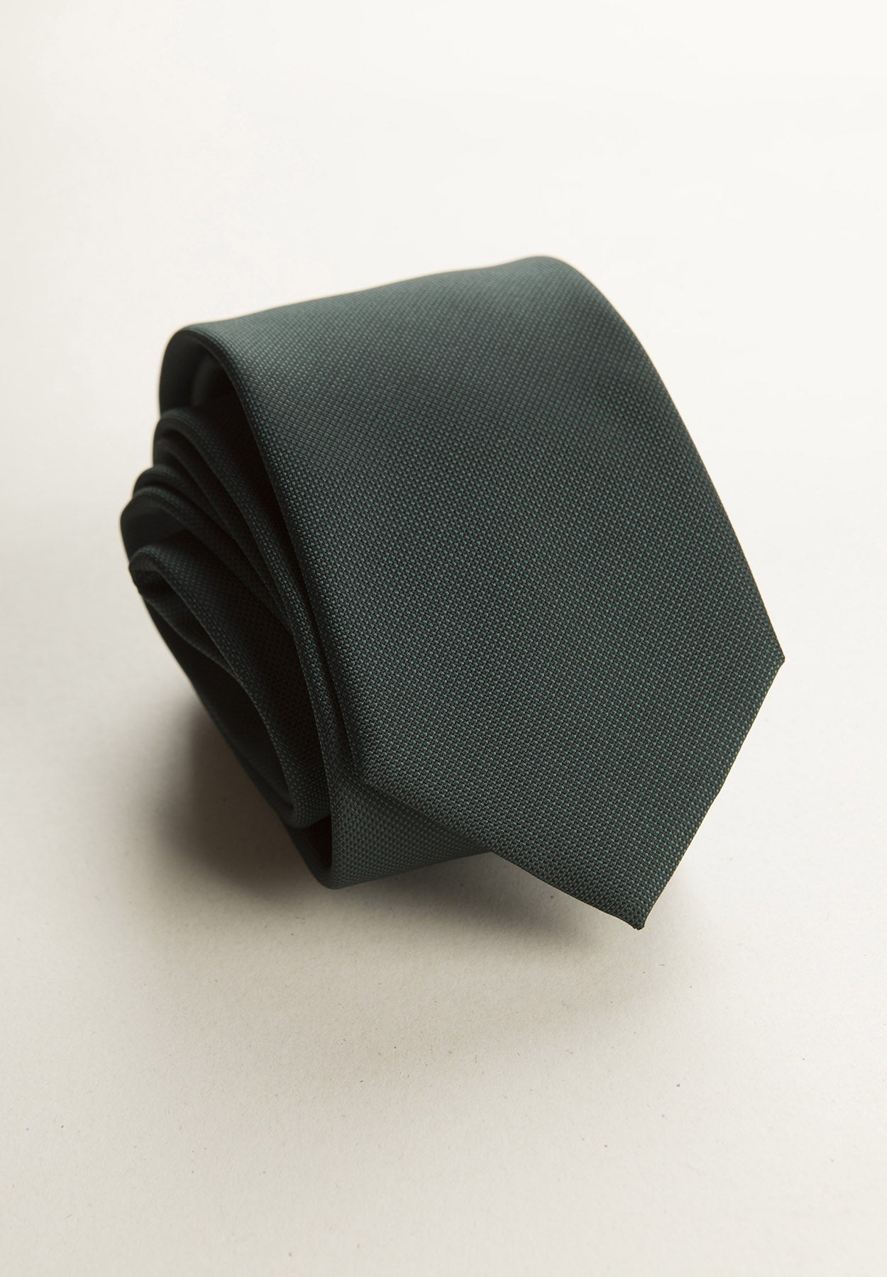 Micro-armored green tie