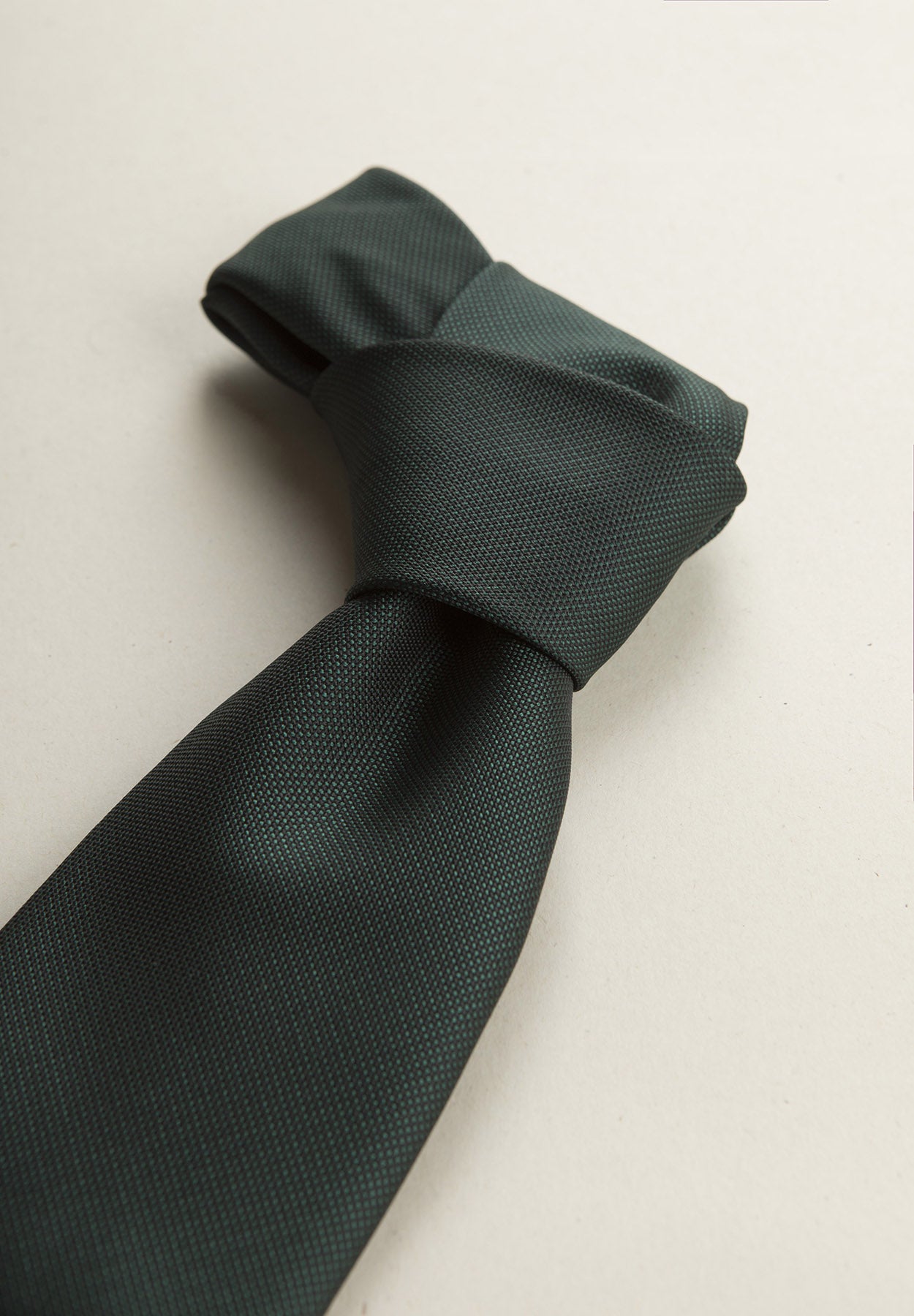 Micro-armored green tie