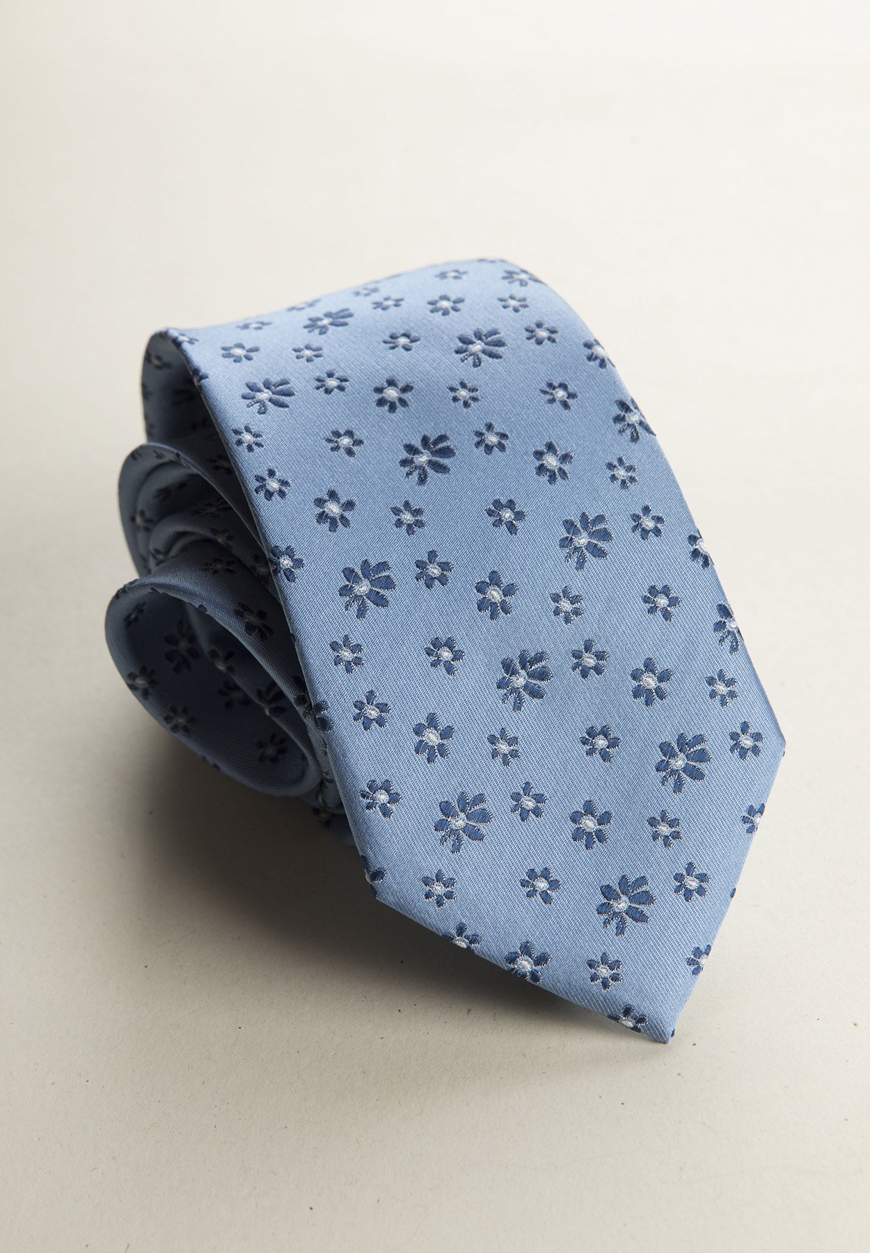 Blue tie blue flowers silk