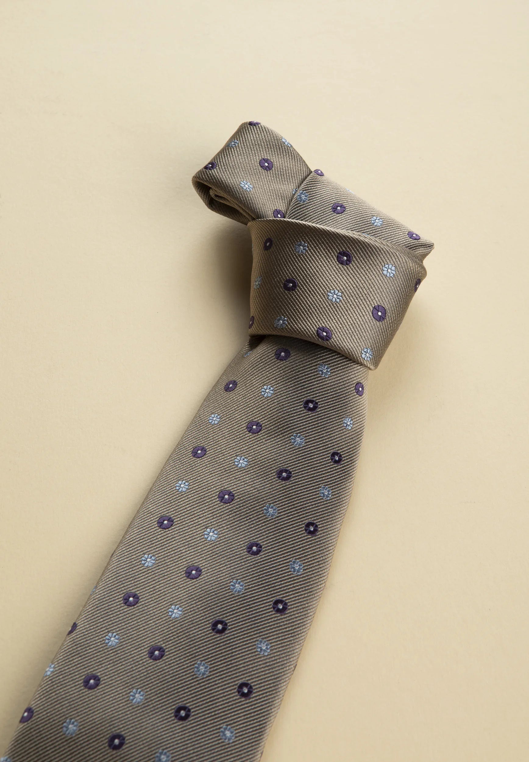 Cravatta corda fiori bordeaux seta Angelico 2