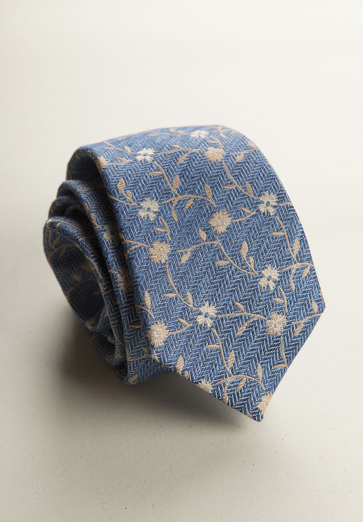 Blue tie beige flowers silk cotton woven