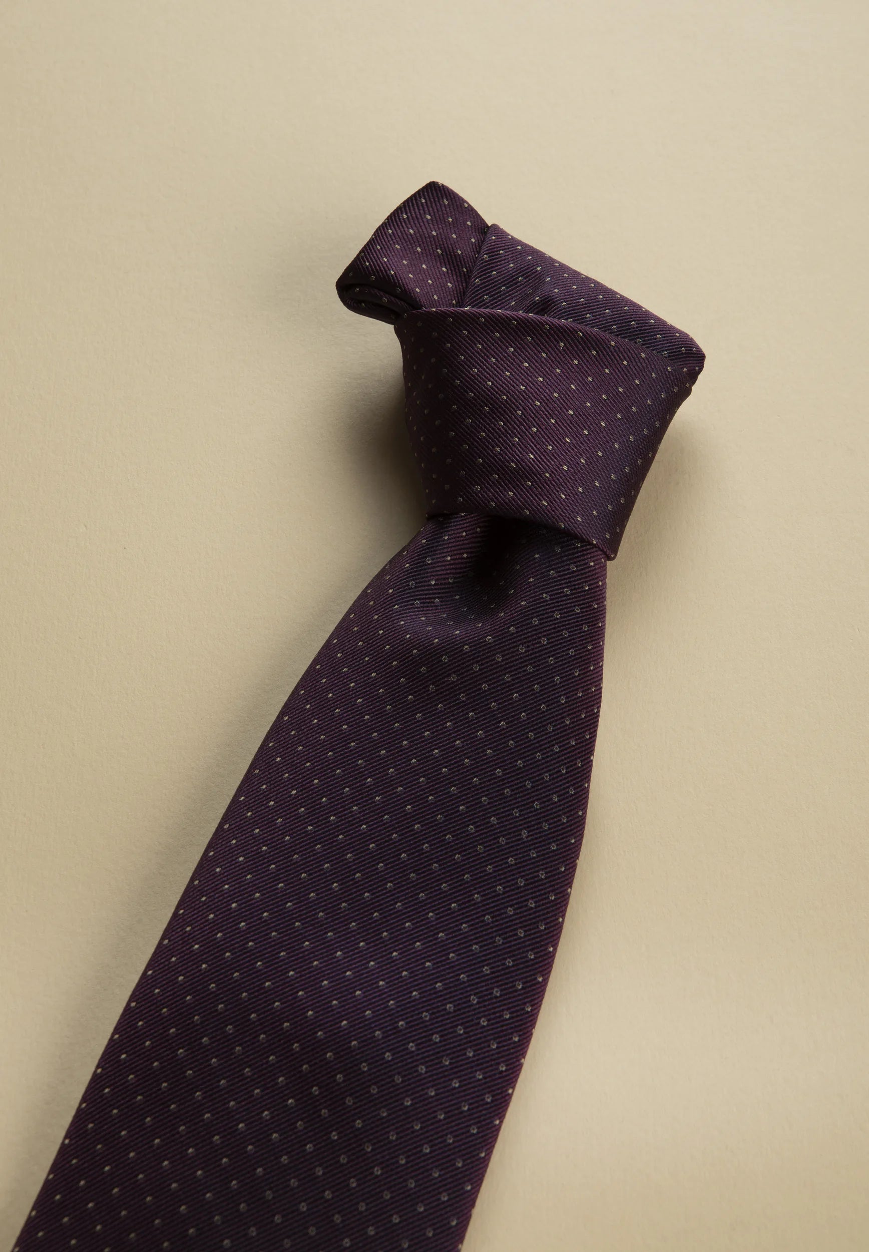 Cravatta bordeaux pois beige seta Angelico 2