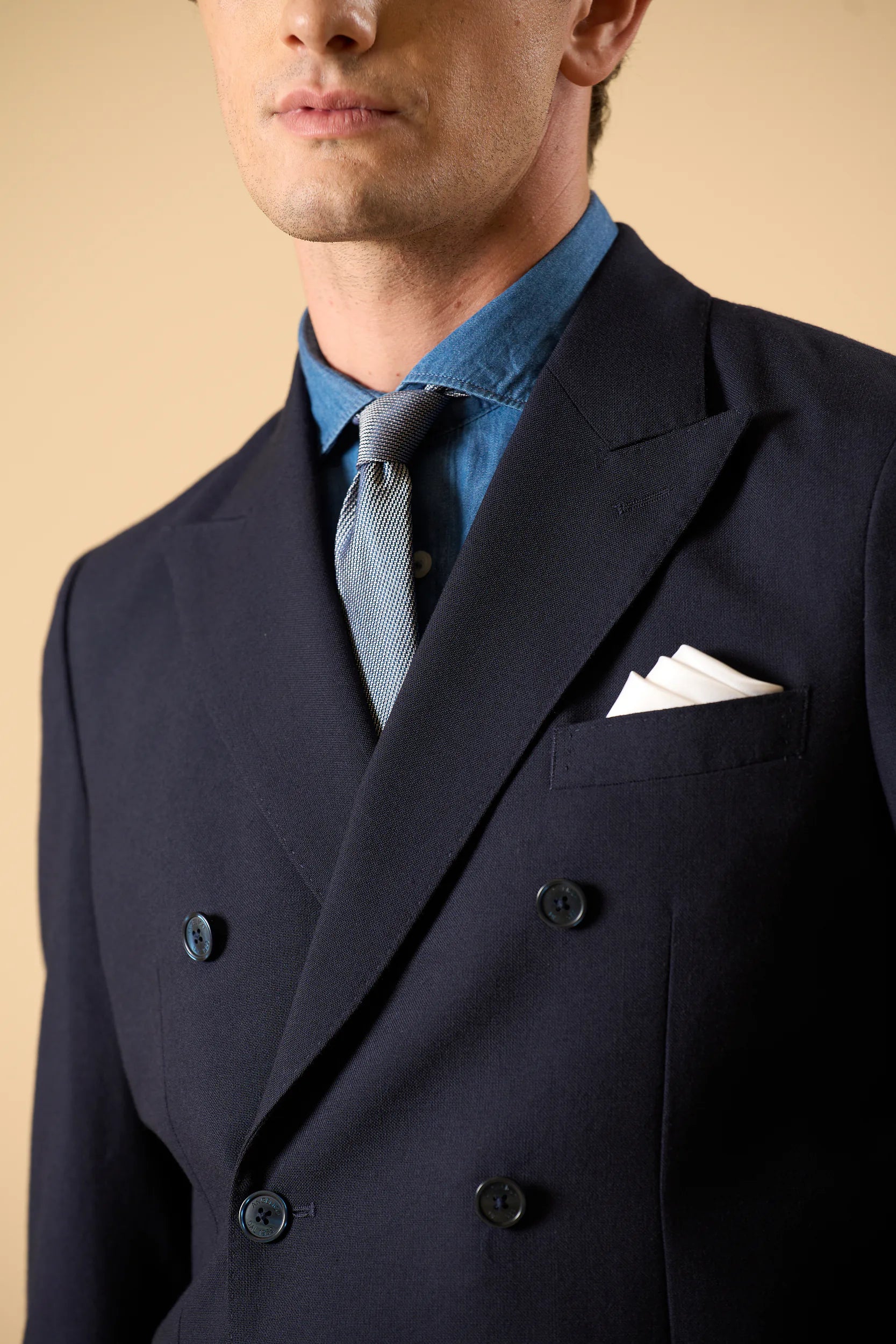Giacca blu doppiopetto lana vergine merinos custom fit Angelico 2