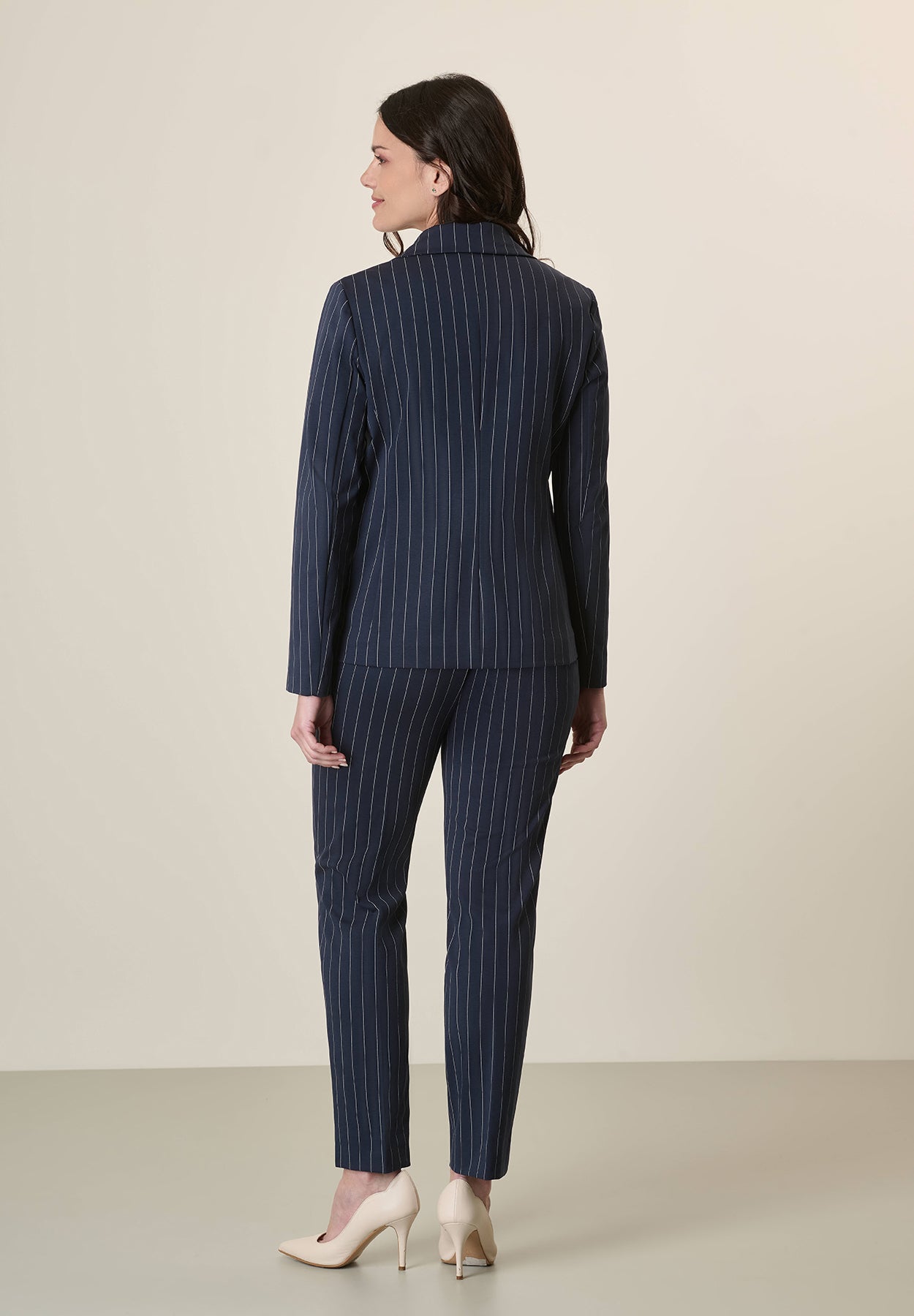 Blaue Nadelstreifenjacke mit Mailänder Stich