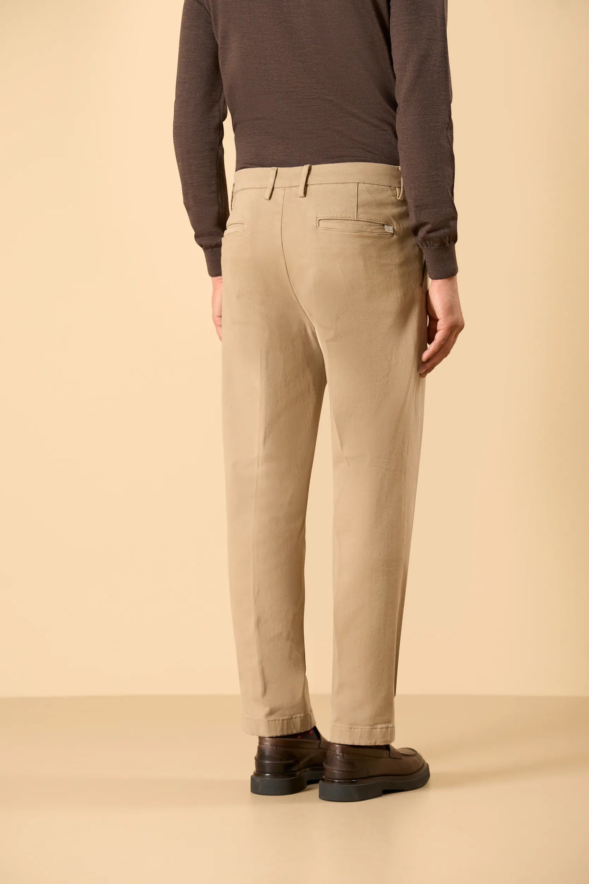 Beige Hose aus Twill-Stretchbaumwolle mit Bundfalten Angelico 5