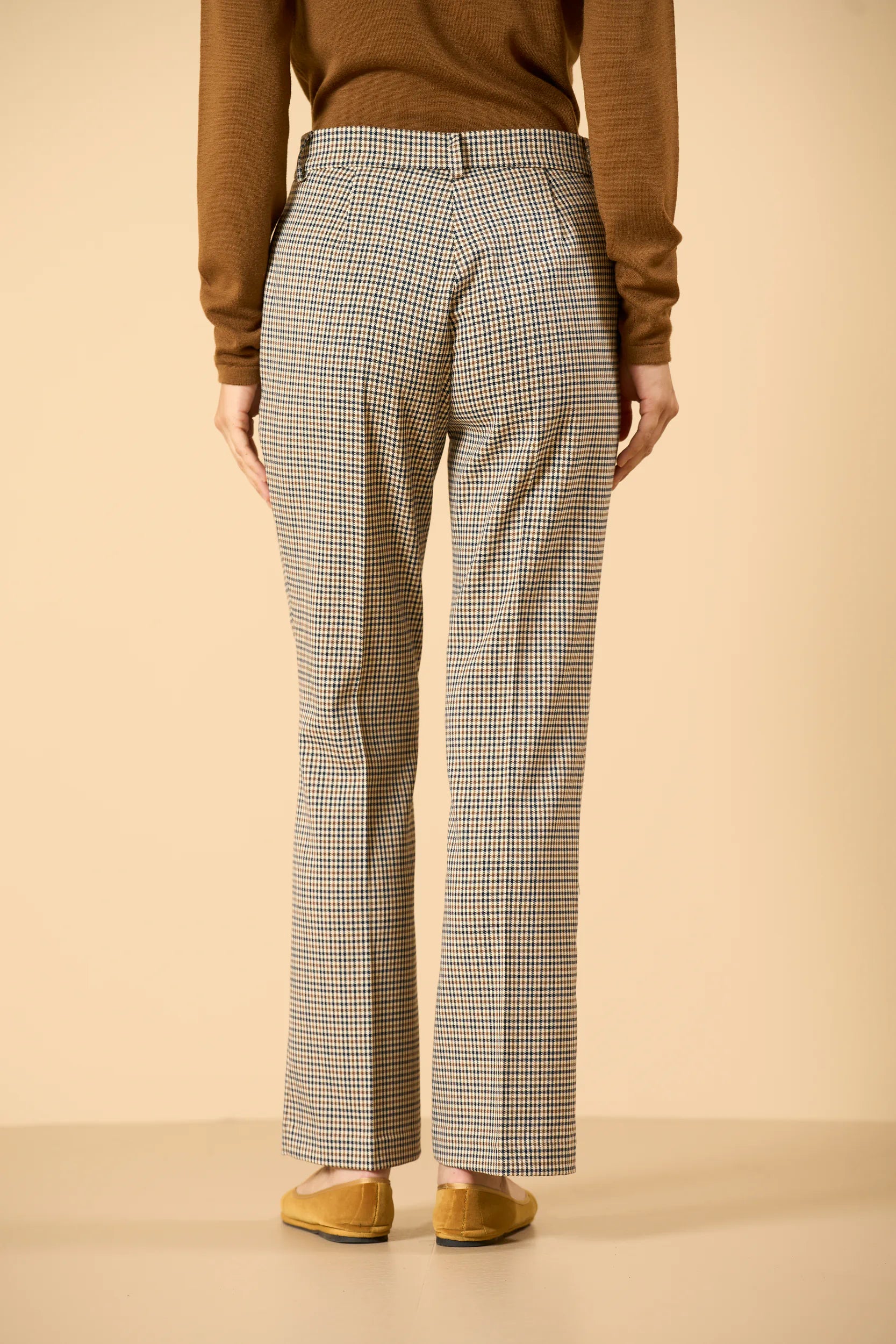 Pantalone panna blu trombetta fantasia vichy Angelico 4