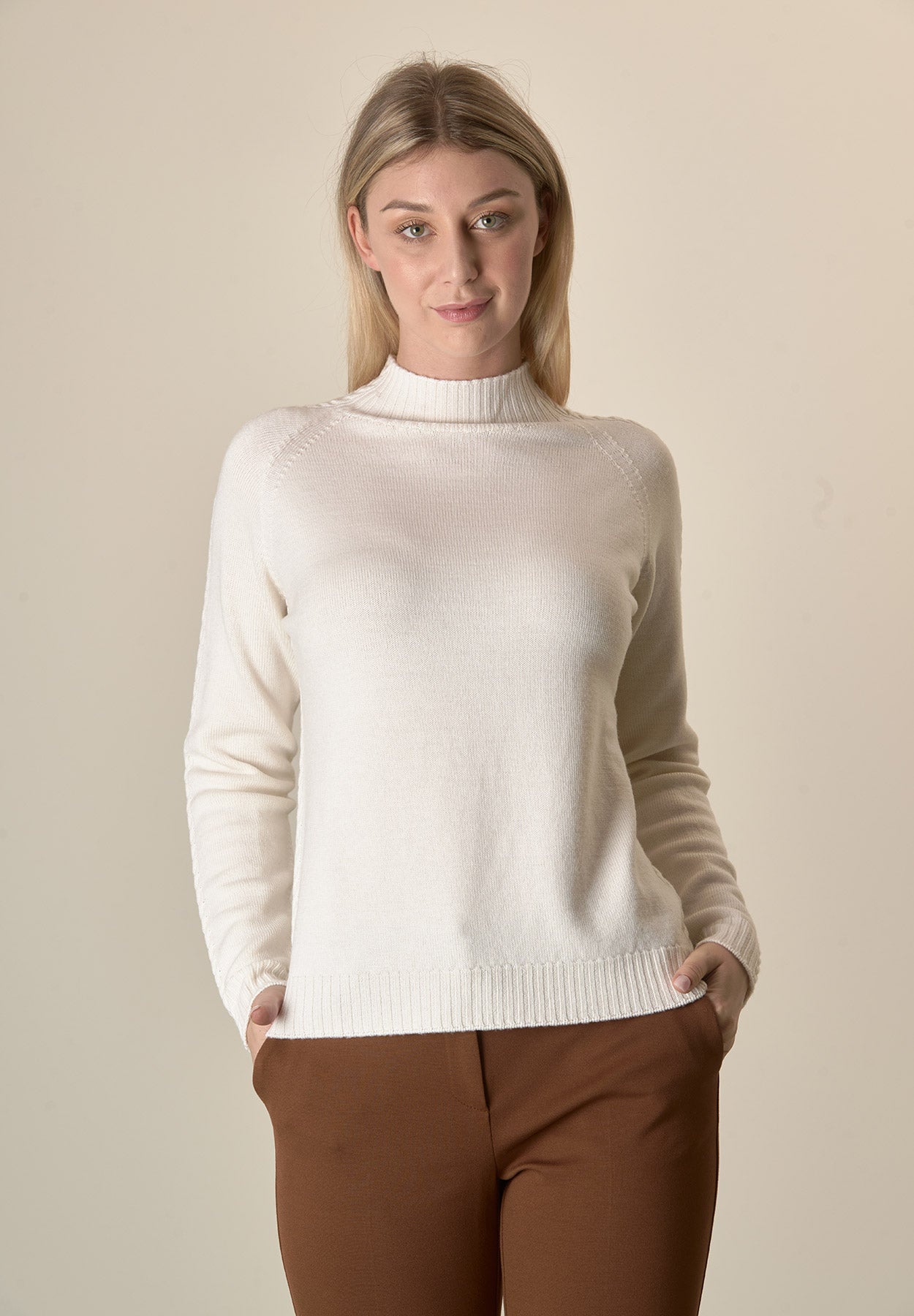 Maglie e maglioni caldi e di qualita Abbigliamento donna online Angelico