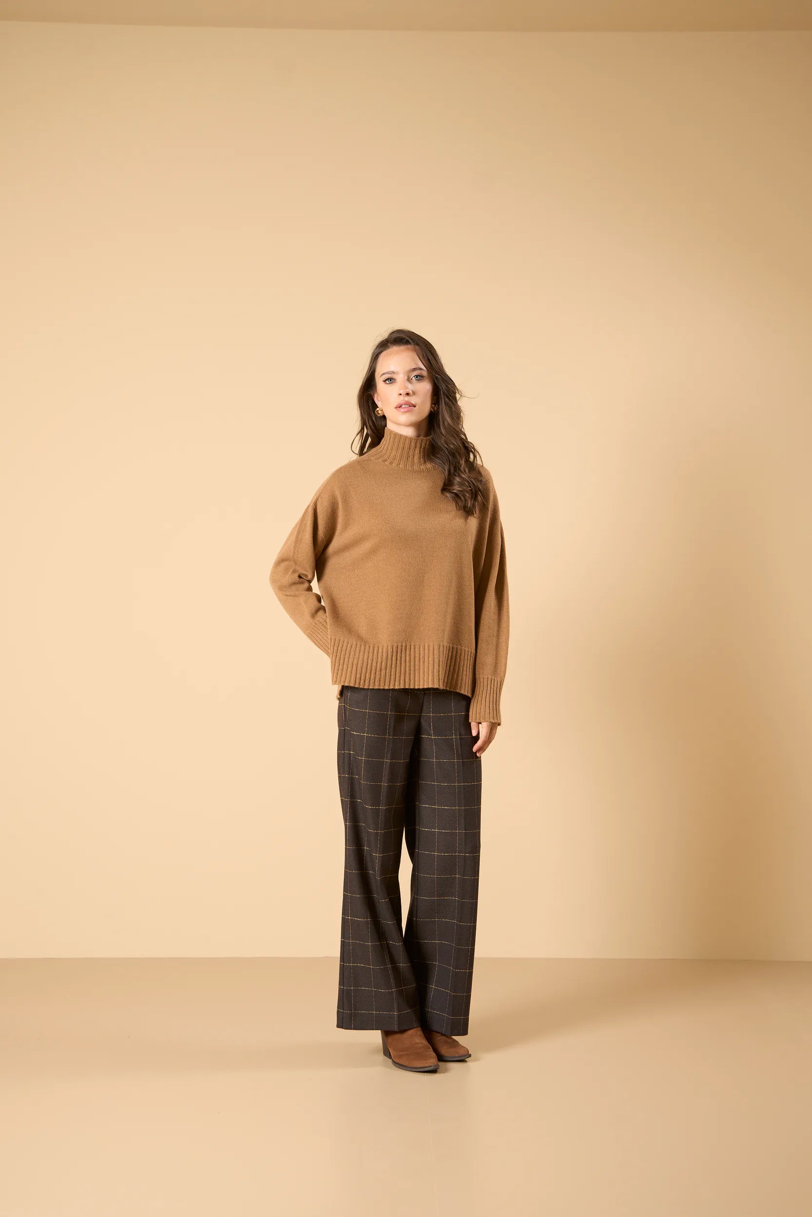 United Over Turtleneck - Camel Angelico 4