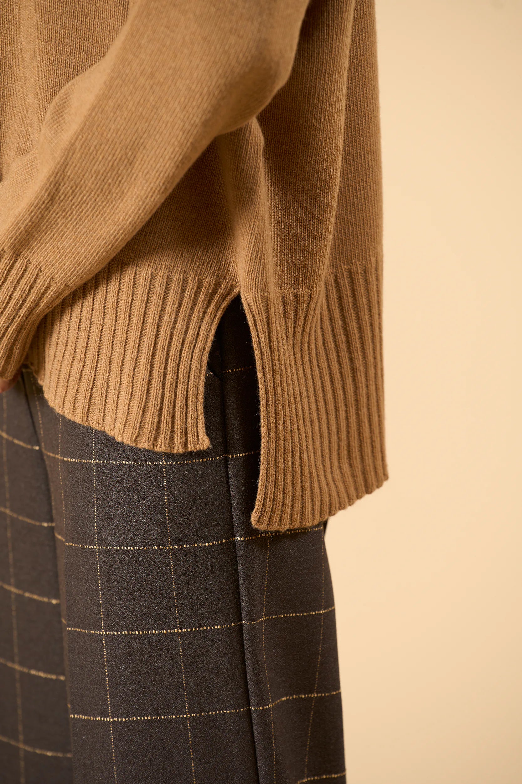 United Over Turtleneck - Camel Angelico 3