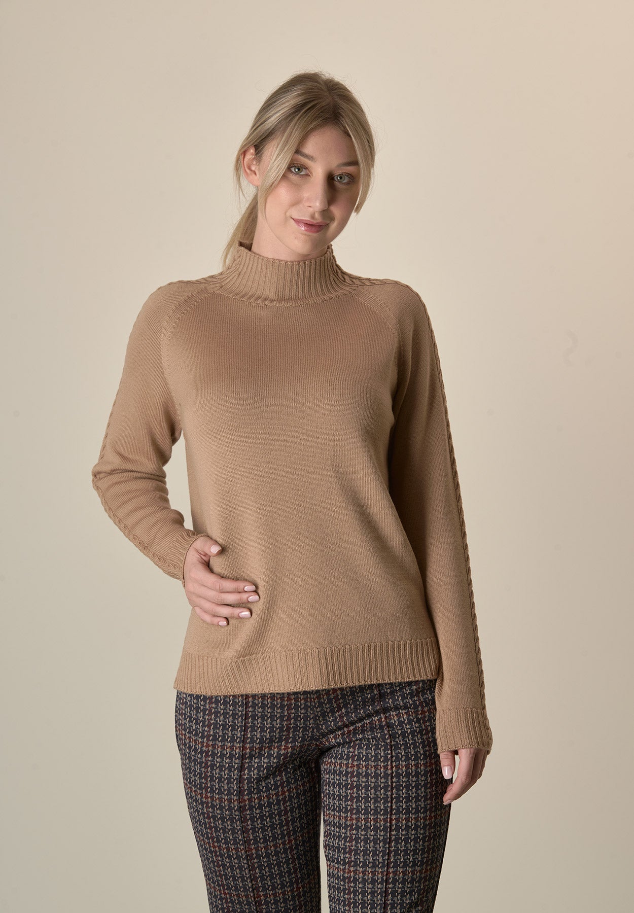 Maglie e maglioni caldi e di qualita Abbigliamento donna online Angelico