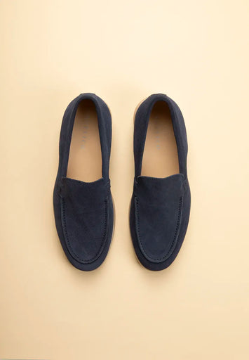 Blaue Slip-on-Mokassins aus Wildleder