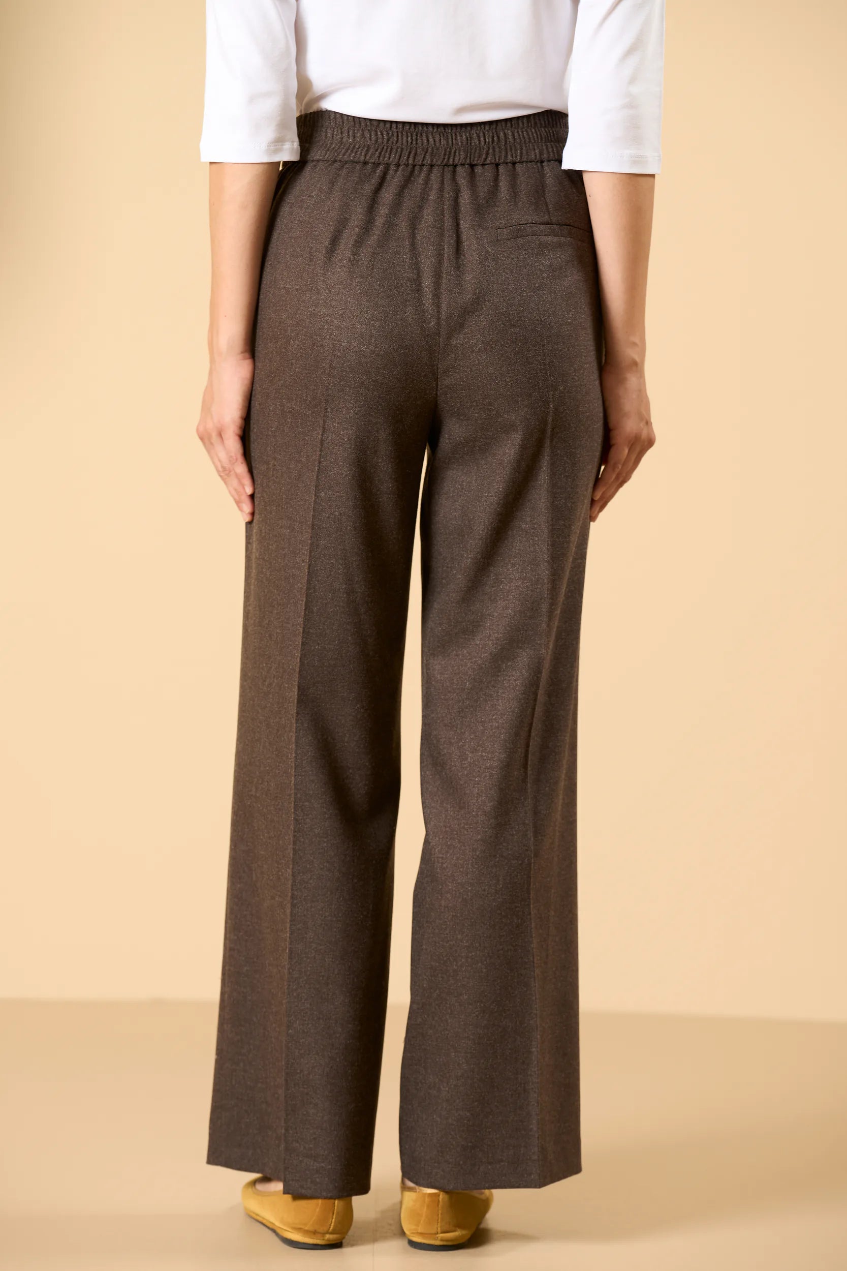 Pantalone marrone palazzo elastico in vita Angelico 4