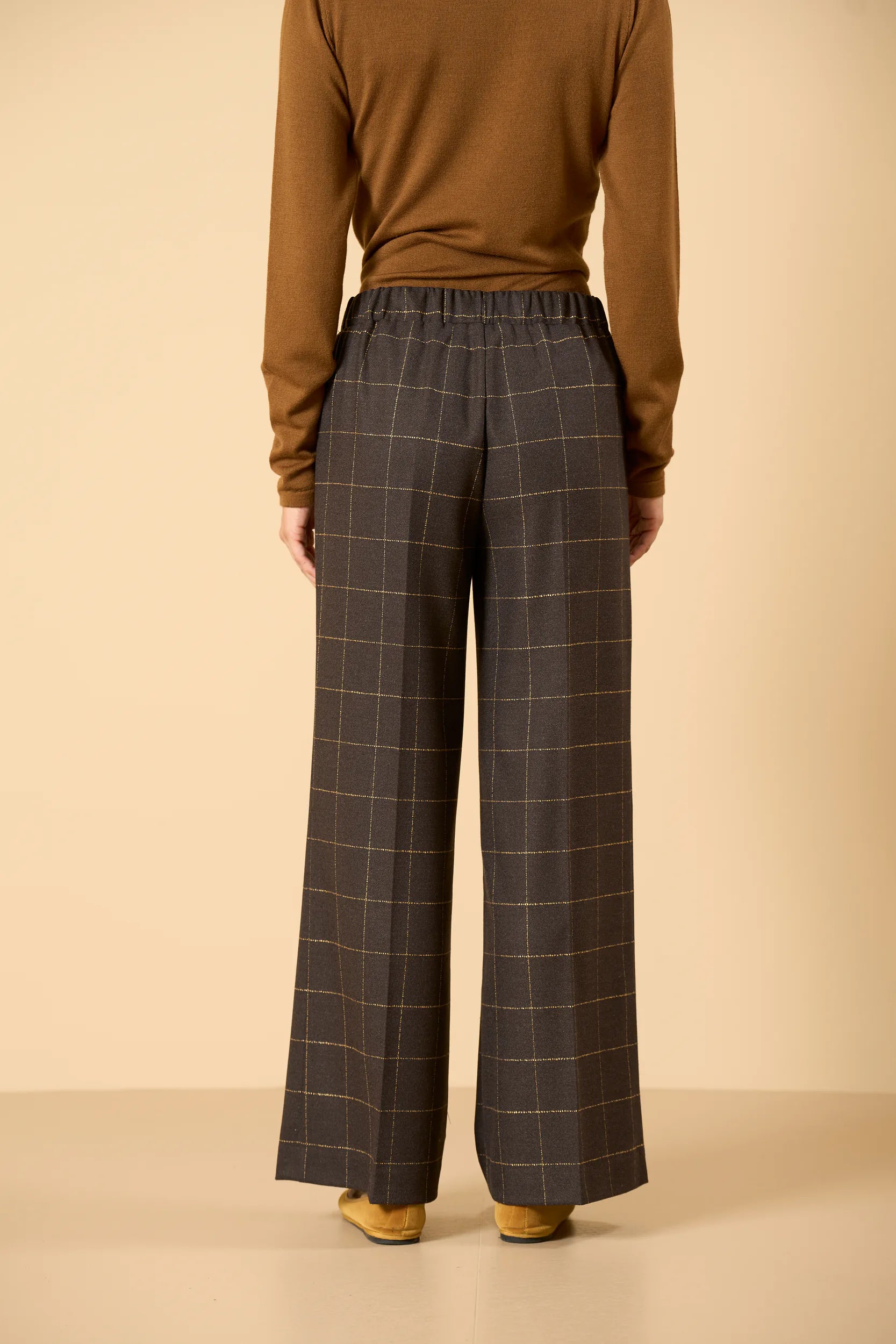 Pantalone moro palazzo fantasia check beige Angelico 4