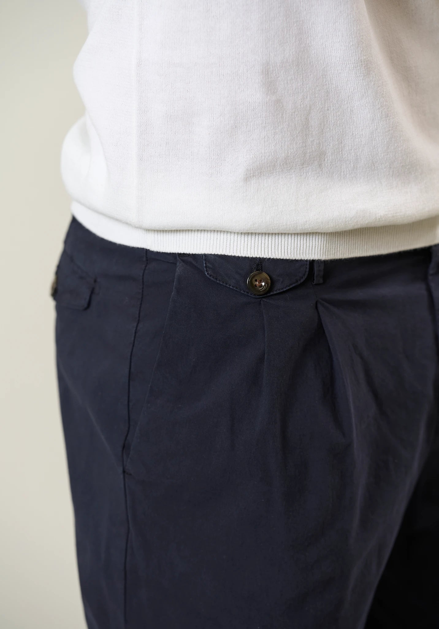 Pantalone blu doppia pinces cotone stretch regular fit Angelico 2