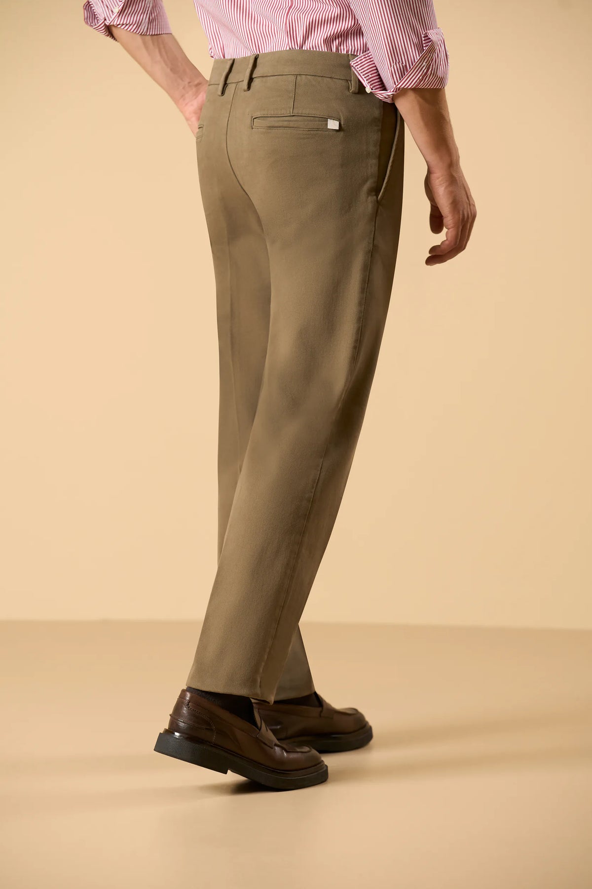 Pantalone verde twill cotone stretch con pinces Angelico 5