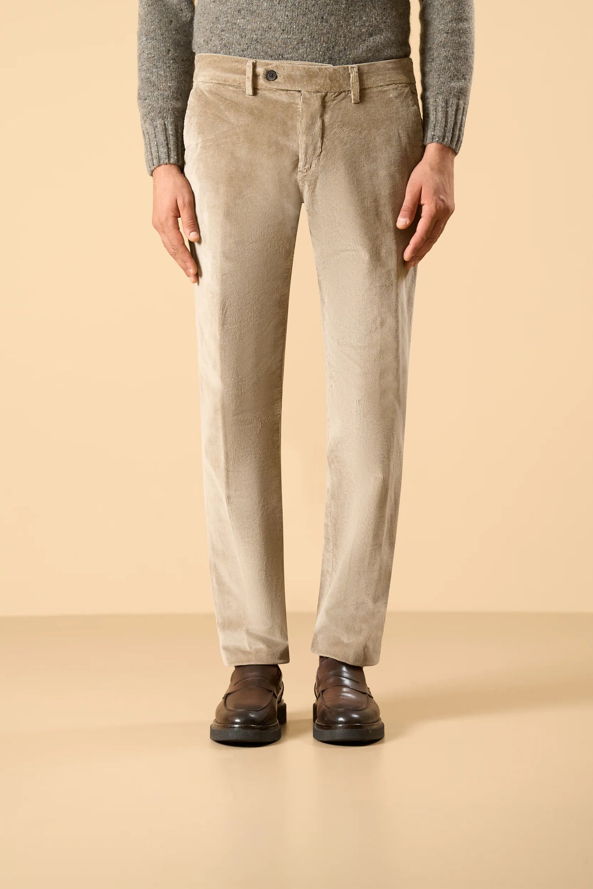 Pantalone greige velluto a coste custom fit Angelico 1