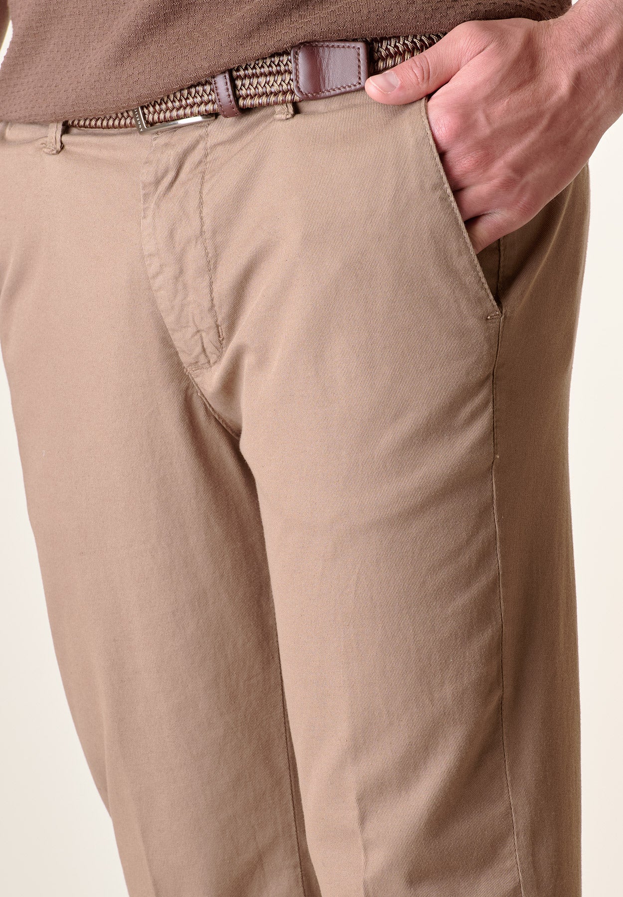 Slim-Fit-Hose aus khakifarbenem Baumwoll-Leinen