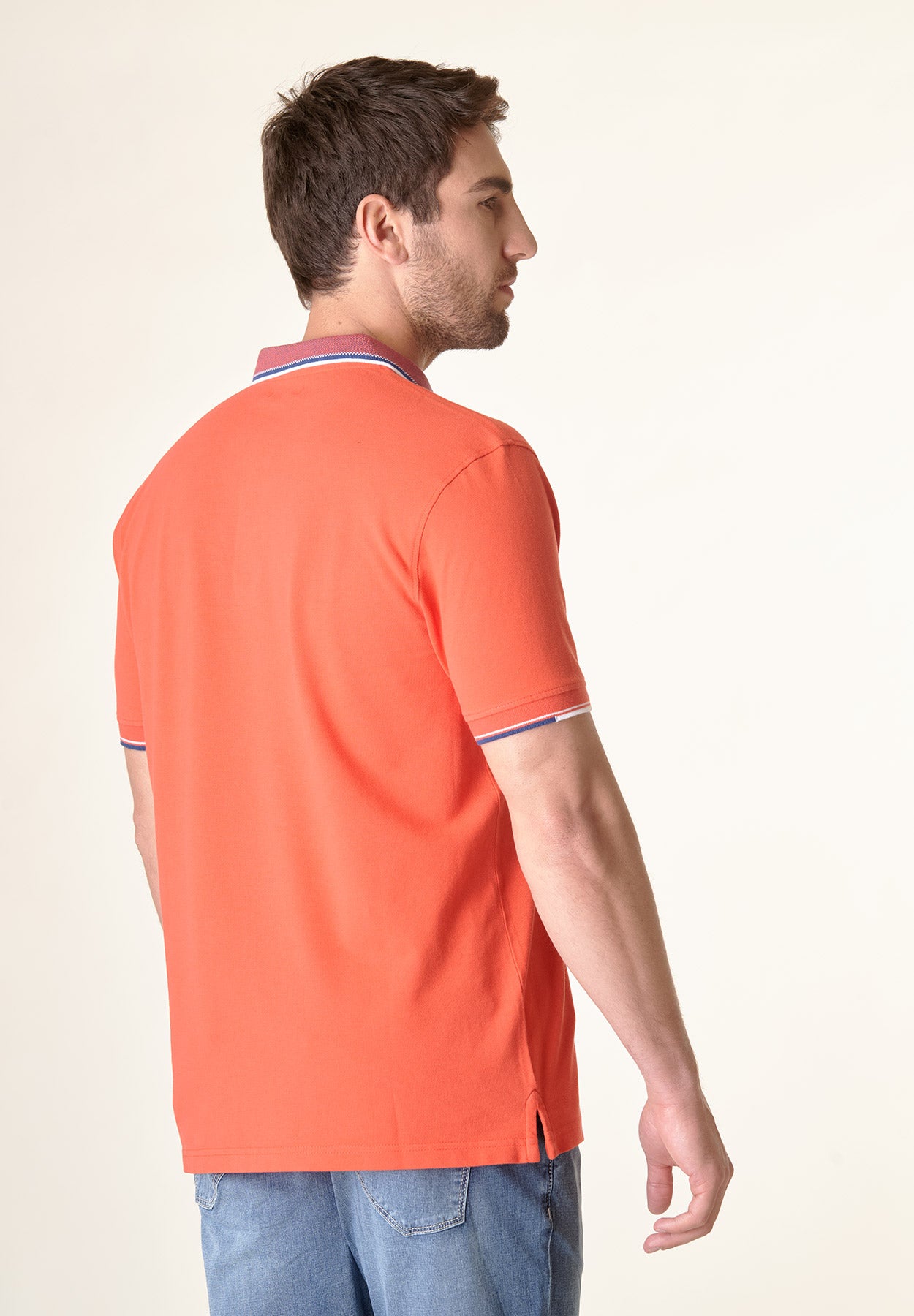 Orangefarbenes Poloshirt aus Baumwolle mit Jacquard-Kragen
