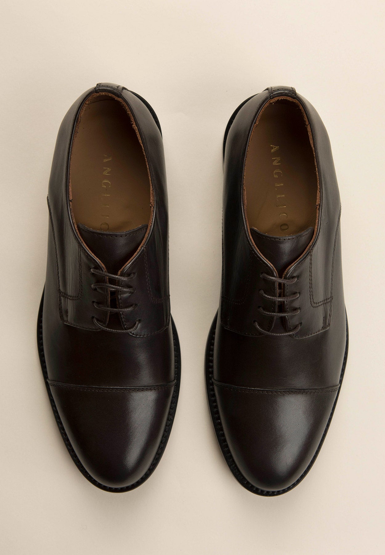 Dark Brown leather derby shoe with stitched toe cap