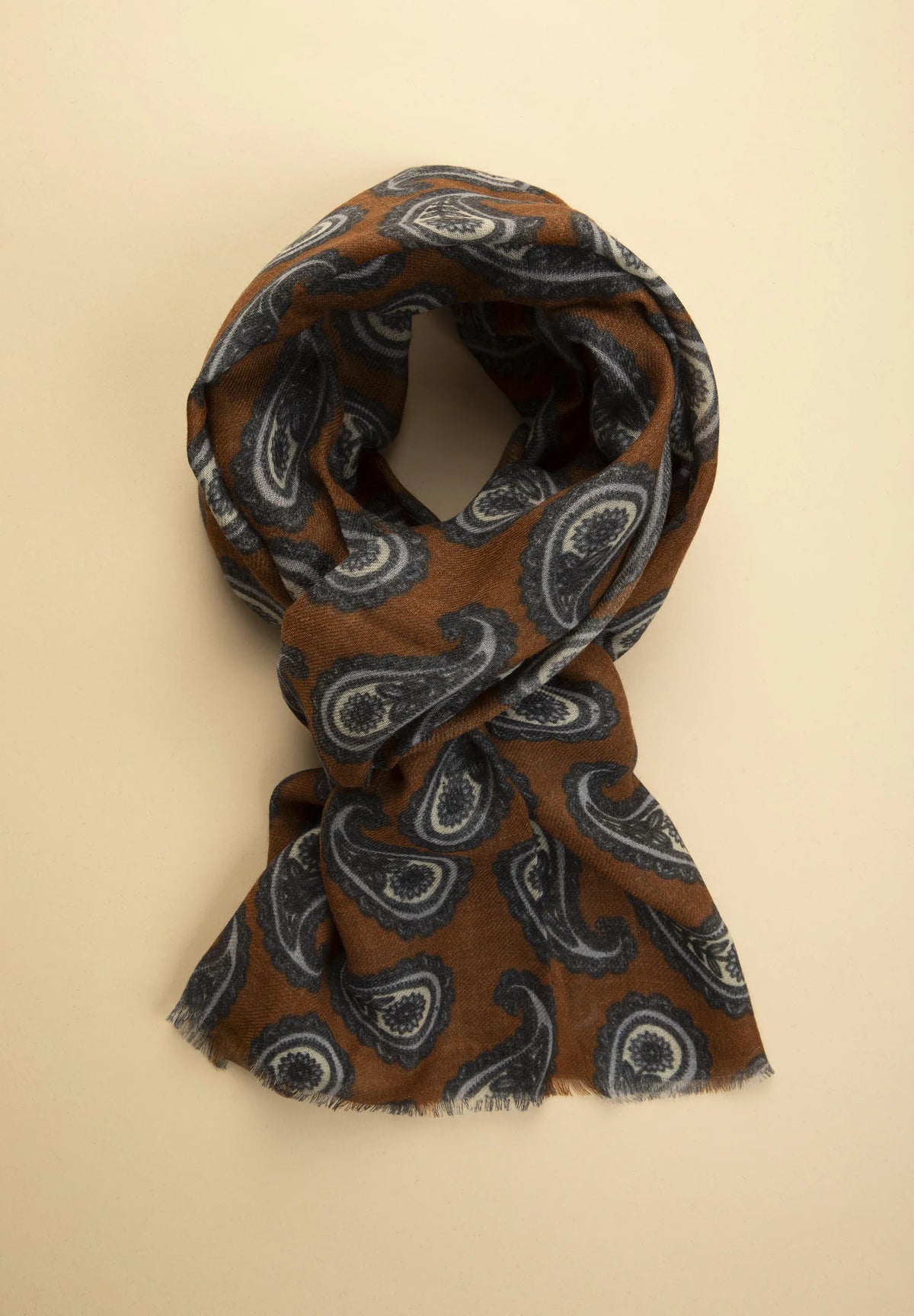 Sciarpa senape lana fantasia Paisley blu Angelico 1