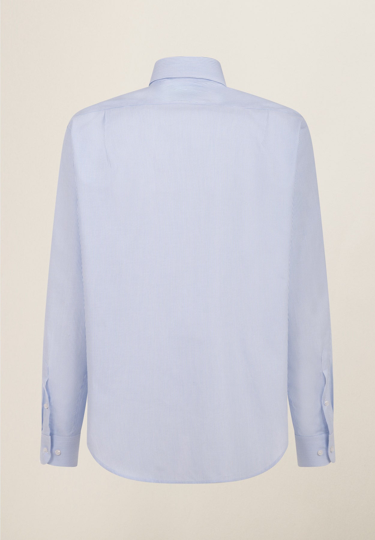 Hellblau gestreiftes Baumwollhemd mit bequemer Passform
