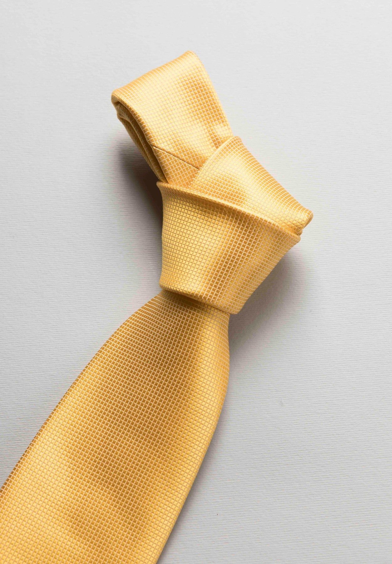 Cravatta gialla seta unita jacquard
