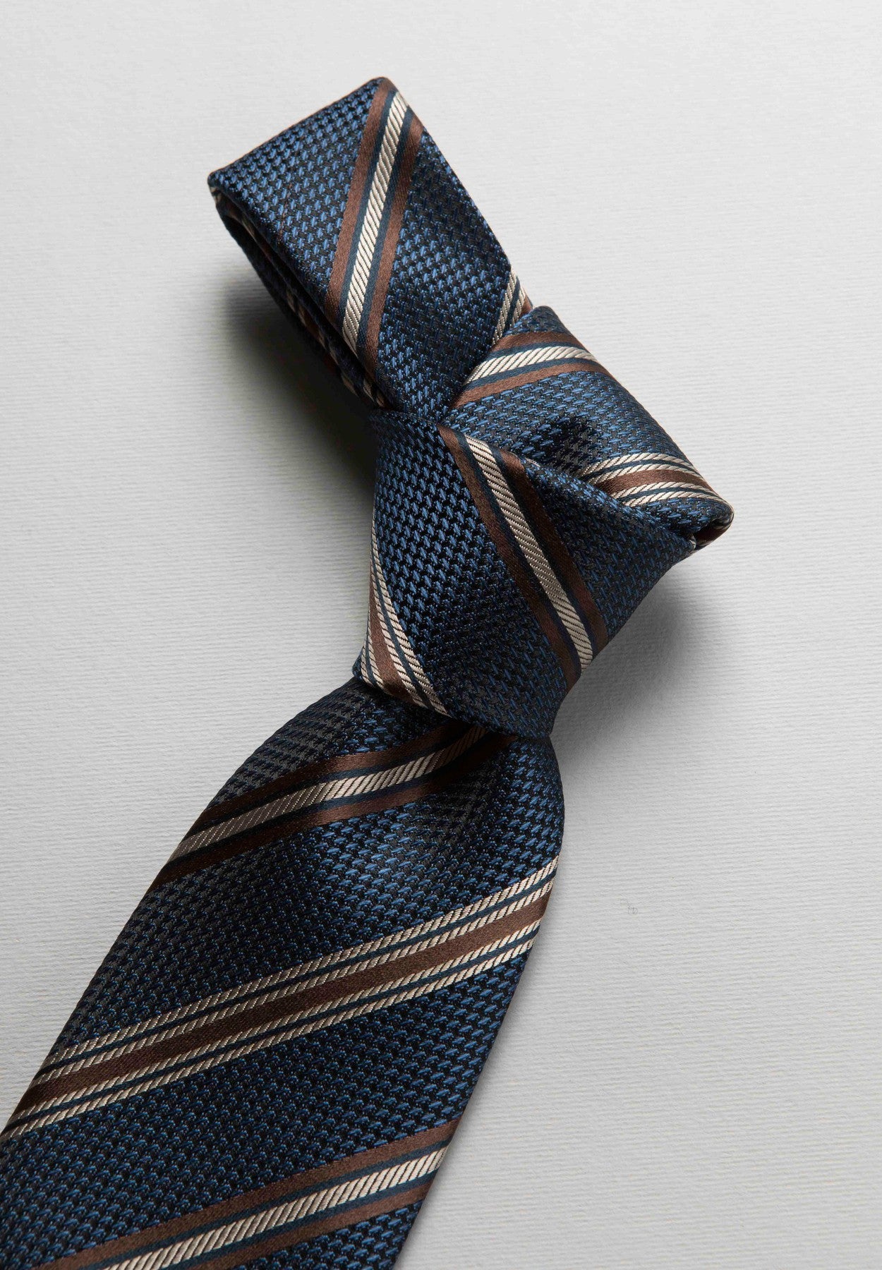 Cravatta blu-moro rigata seta