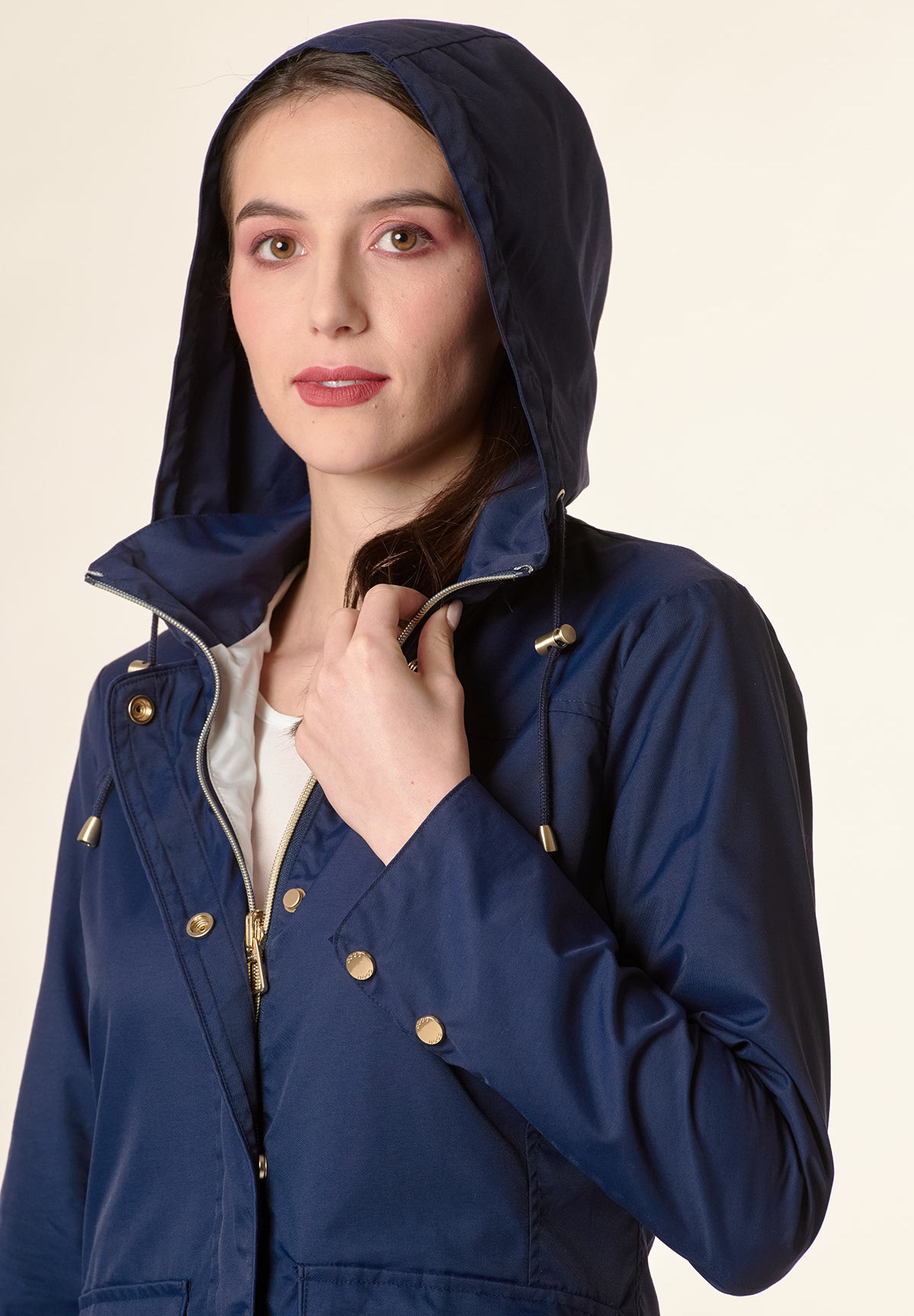 Reversible blue-ice raincoat