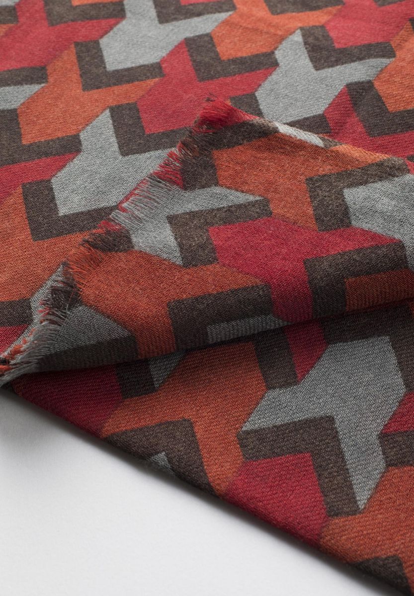 Sciarpa rosso-grigia fantasia geometrica lana