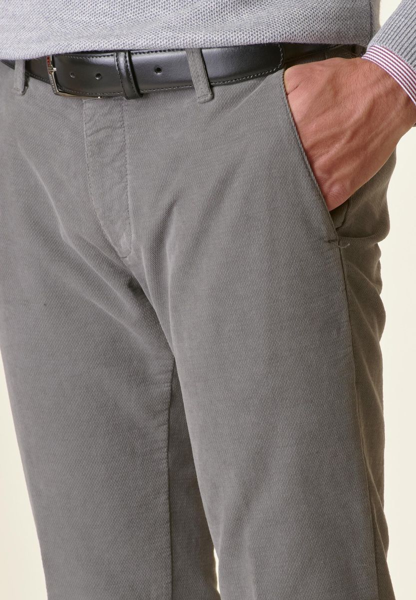 Pantalone grigio fustagno operato slim